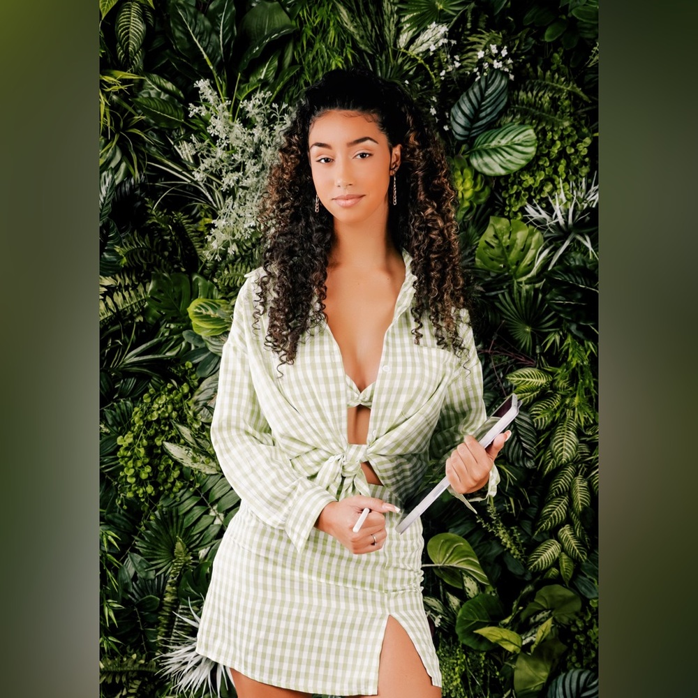 Meet your Posher, Angie